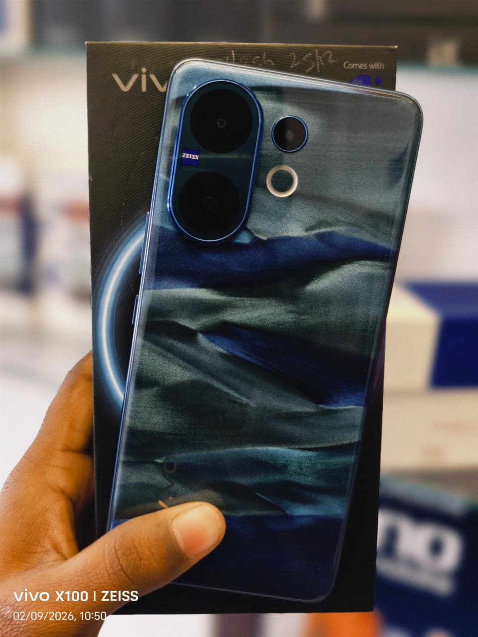 vivo V60 5G (Moonlit Blue, 256 GB) (8 GB RAM). (Open Box)