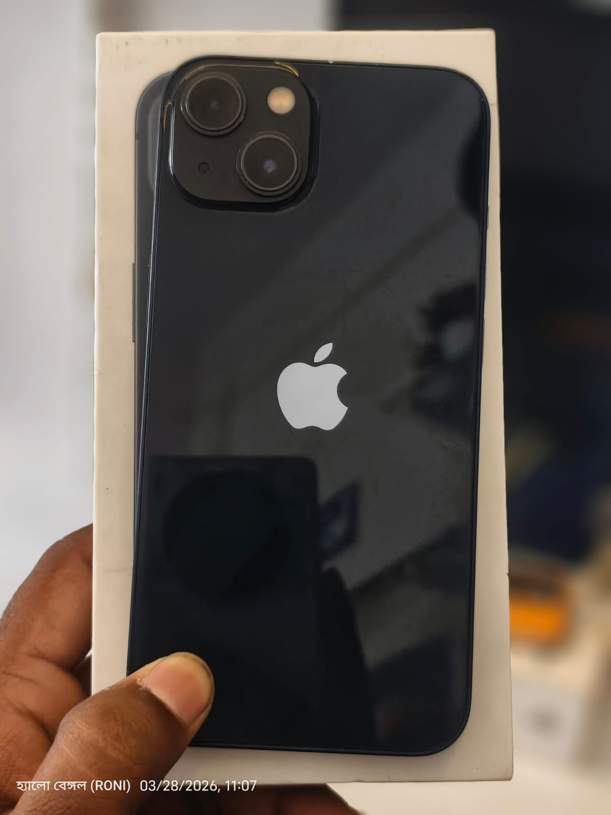 Apple Apple iPhone 13 (Midnight, 128 GB). — Used